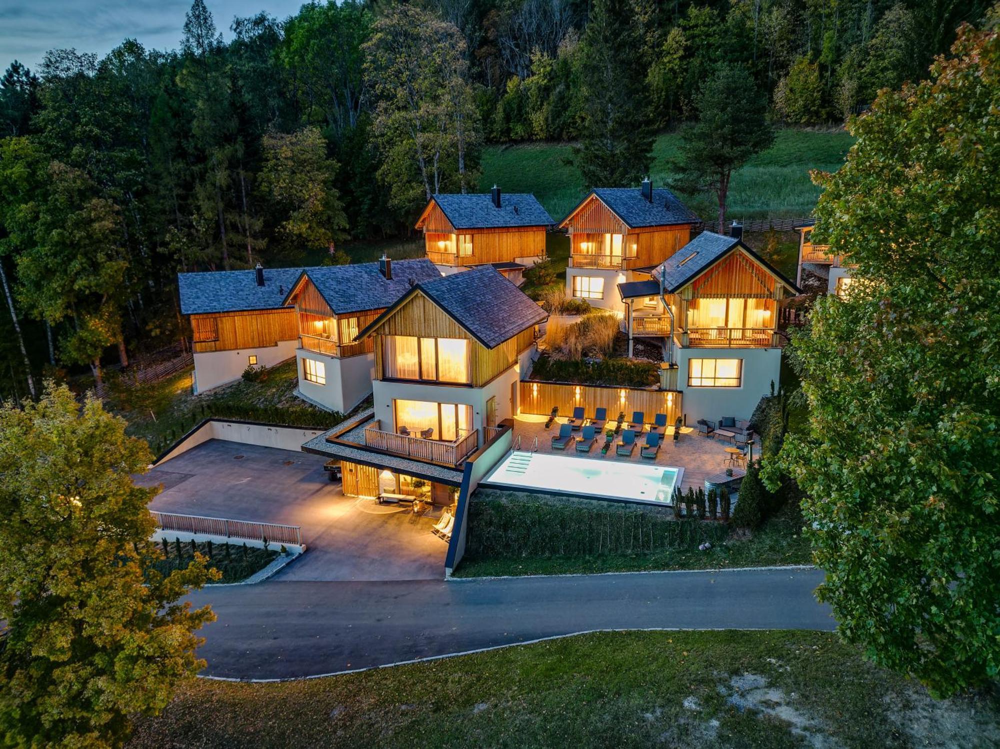 Hideaway Hotel Montestyria Chalets & Suiten Mariazell Exteriör bild